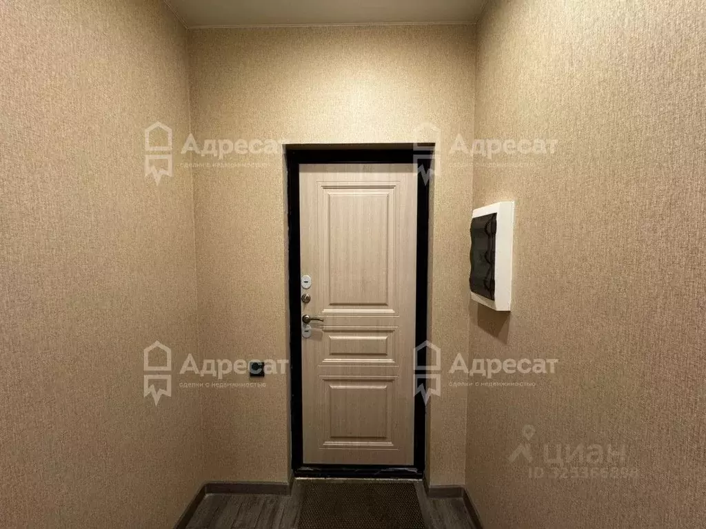 Дом в Волгоградская область, Волгоград бул. Сиреневый (120 м) - Фото 0