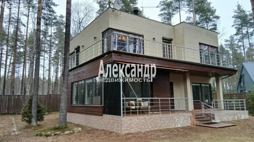 Дом в посёлок Пески, Большая Наличная улица (240 м) - Фото 1