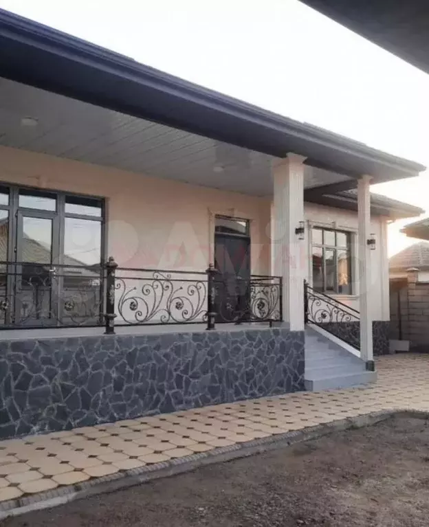 Дом 100 м на участке 4 сот. - Фото 0