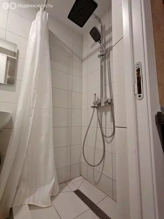 Квартира-студия: Москва, улица Адмирала Макарова, 37к2 (10 м) - Фото 2