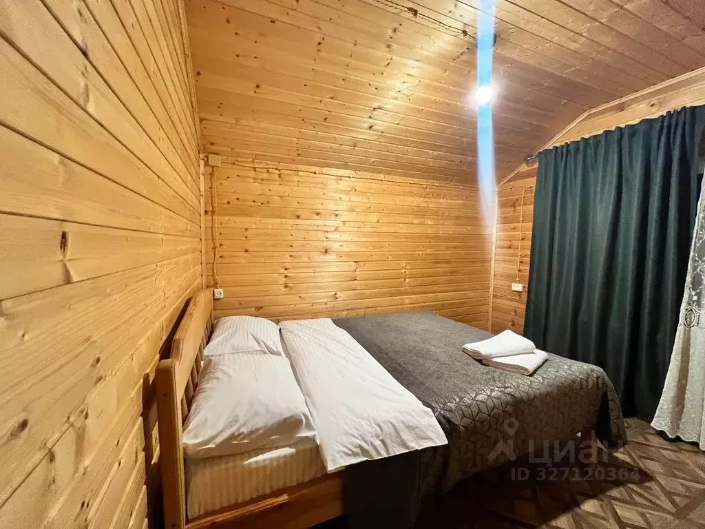 Дом в Карачаево-Черкесия, Зеленчукский район, с. Архыз ул. Набережная, ... - Фото 1