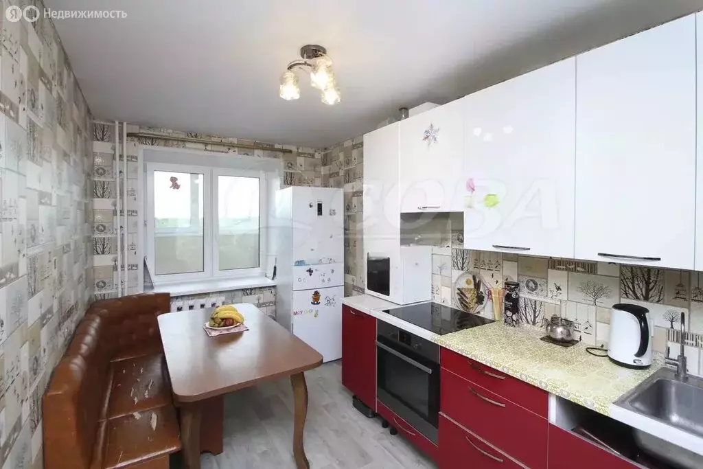 3-комнатная квартира: Тюмень, улица Избышева, 6 (86 м) - Фото 2