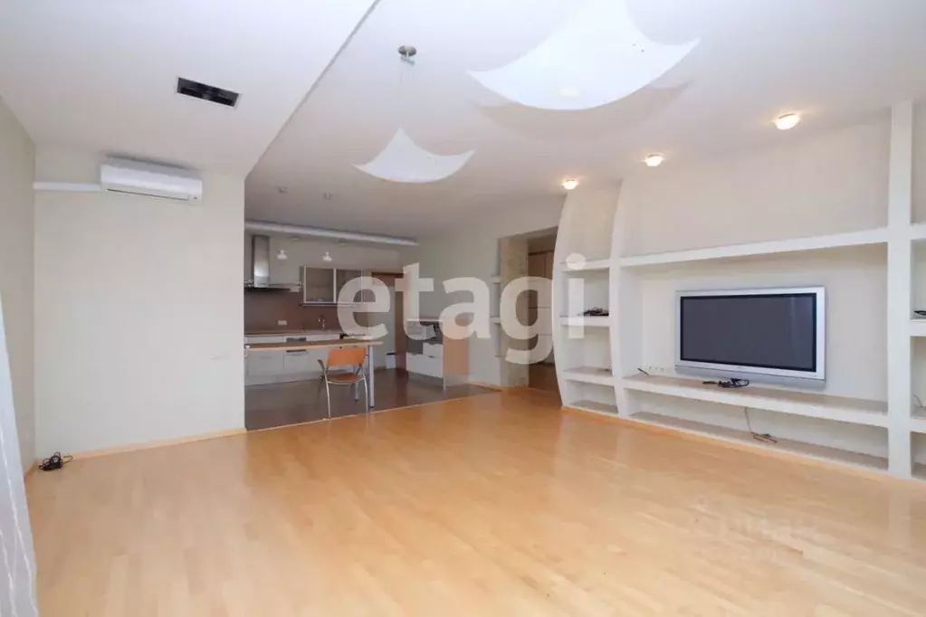 4-к кв. Красноярский край, Красноярск ул. Молокова, 5 (168.5 м) - Фото 1