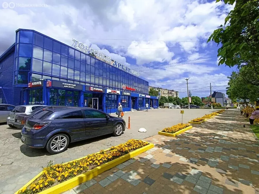 3-комнатная квартира: Крымск, улица Карла Либкнехта, 4 (70 м) - Фото 0