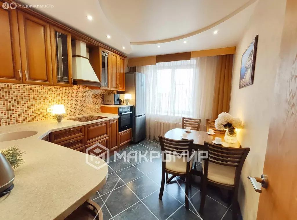 2-комнатная квартира: Киров, Казанская улица, 109/1 (66.4 м) - Фото 0