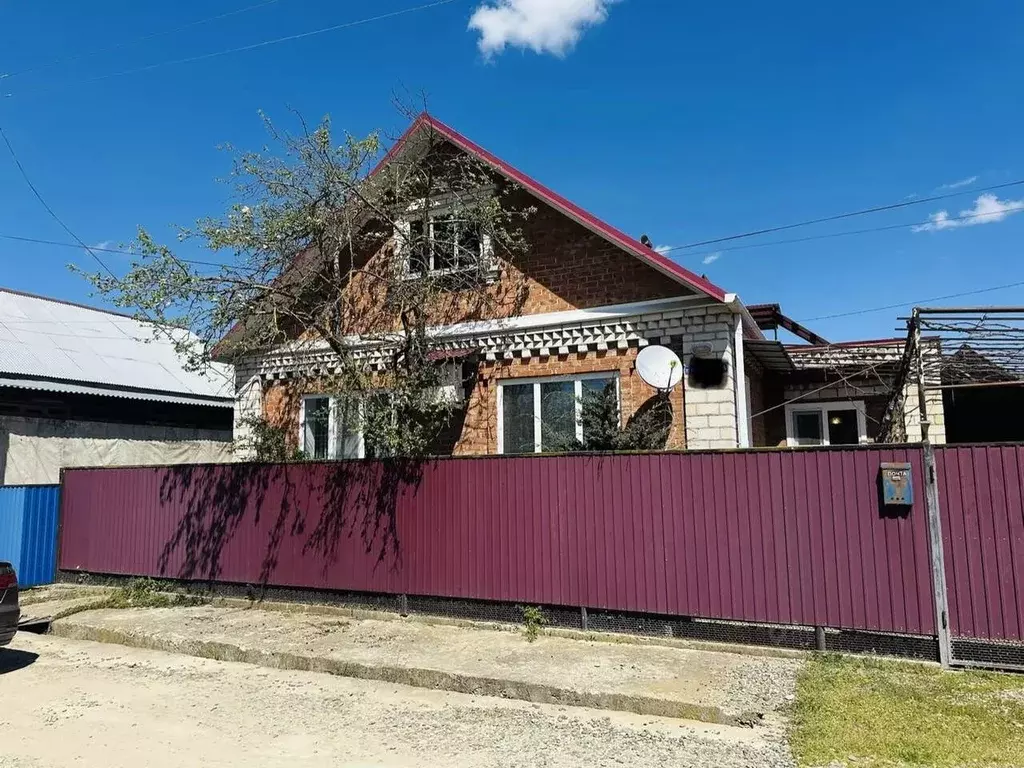 Дом в Краснодарский край, Апшеронск ул. Ворошилова (88 м) - Фото 1