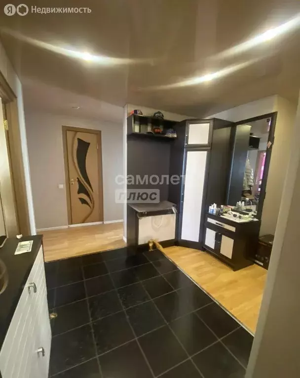 4-комнатная квартира: Каменск-Уральский, улица Кутузова, 35А (84.1 м) - Фото 0