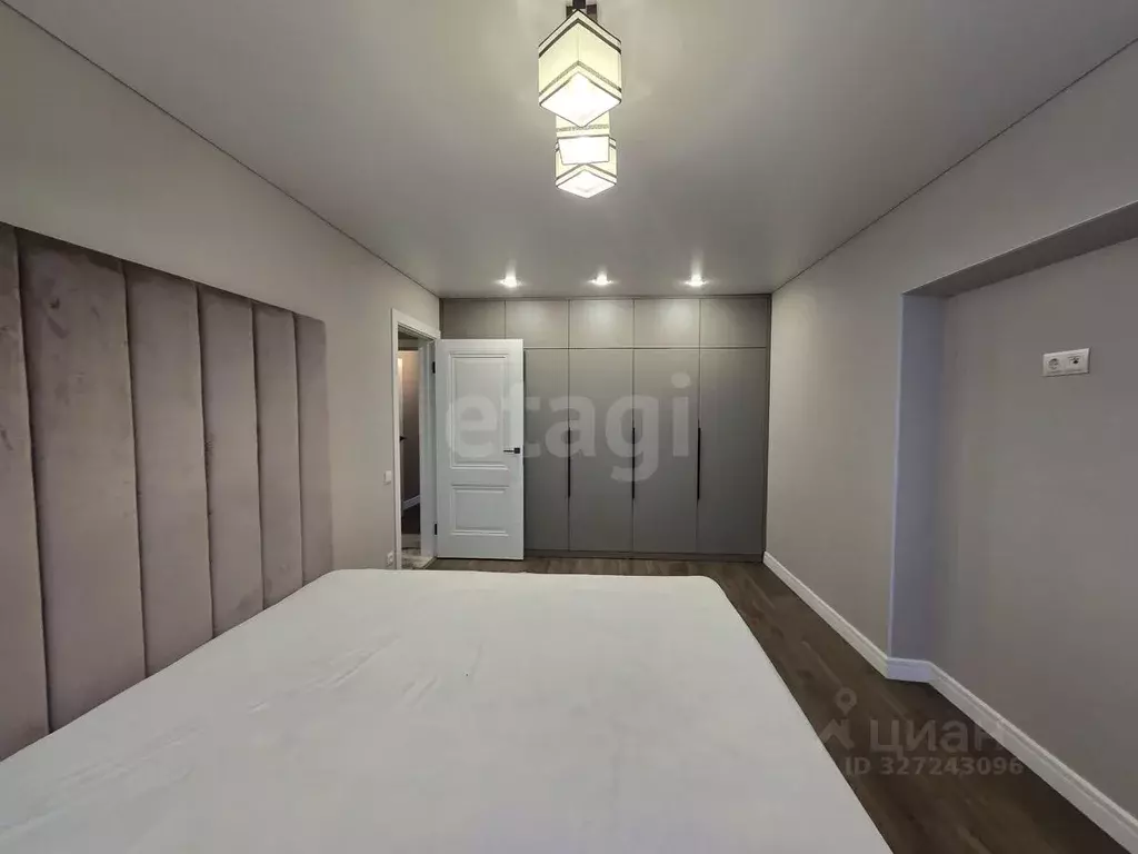 3-к кв. Ямало-Ненецкий АО, Новый Уренгой Советский мкр, 8/1 (65.2 м) - Фото 1