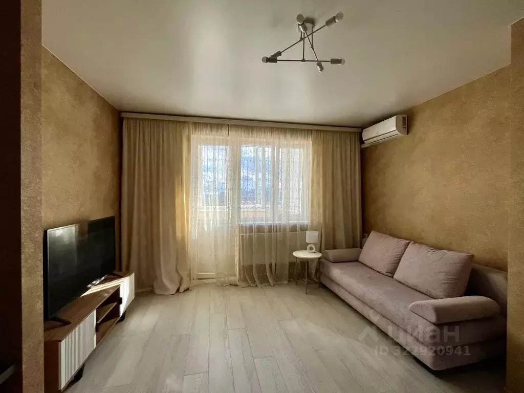 Студия Краснодарский край, Краснодар Российская ул., 70/6 (30.0 м) - Фото 2