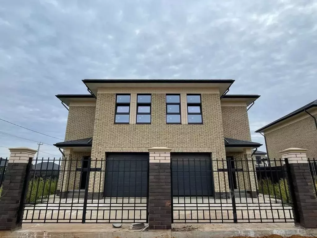 Таунхаус в Оренбургская область, Оренбургский район, с. Ивановка ул. ... - Фото 1