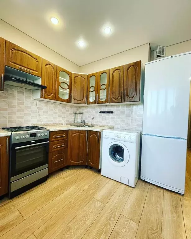 1-к кв. Брянская область, Брянск ул. Братьев Ткачевых, 9 (45.0 м) - Фото 1