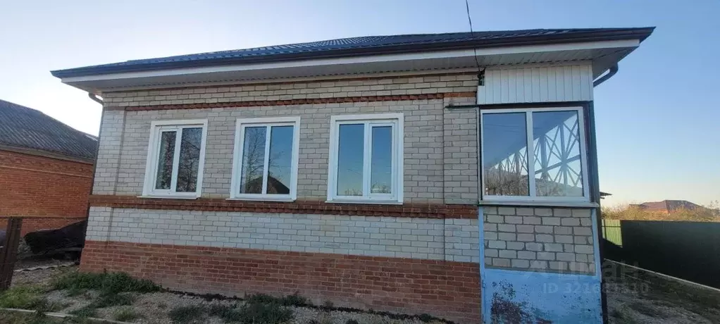Дом в Краснодарский край, Северский район, Ильское городское ... - Фото 1