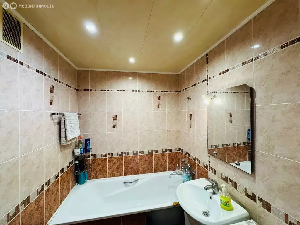 2-комнатная квартира: Липецк, улица П.И. Смородина, 12В (61.2 м) - Фото 1