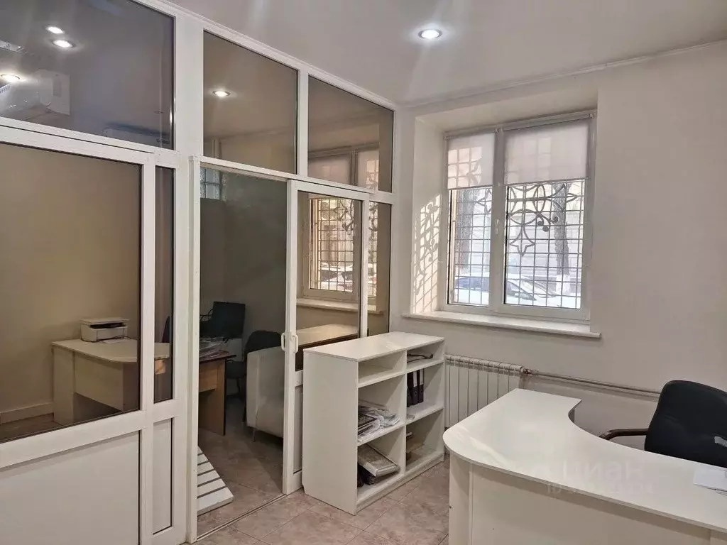 Офис в Волгоградская область, Волгоград ул. Мира, 10 (19 м) - Фото 1