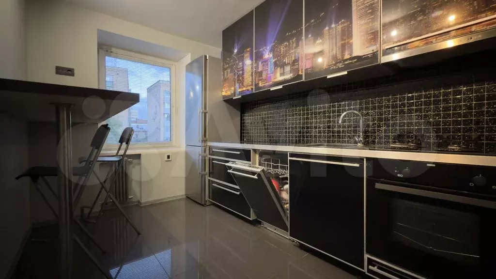 2-к. квартира, 54 м, 4/9 эт. - Фото 1