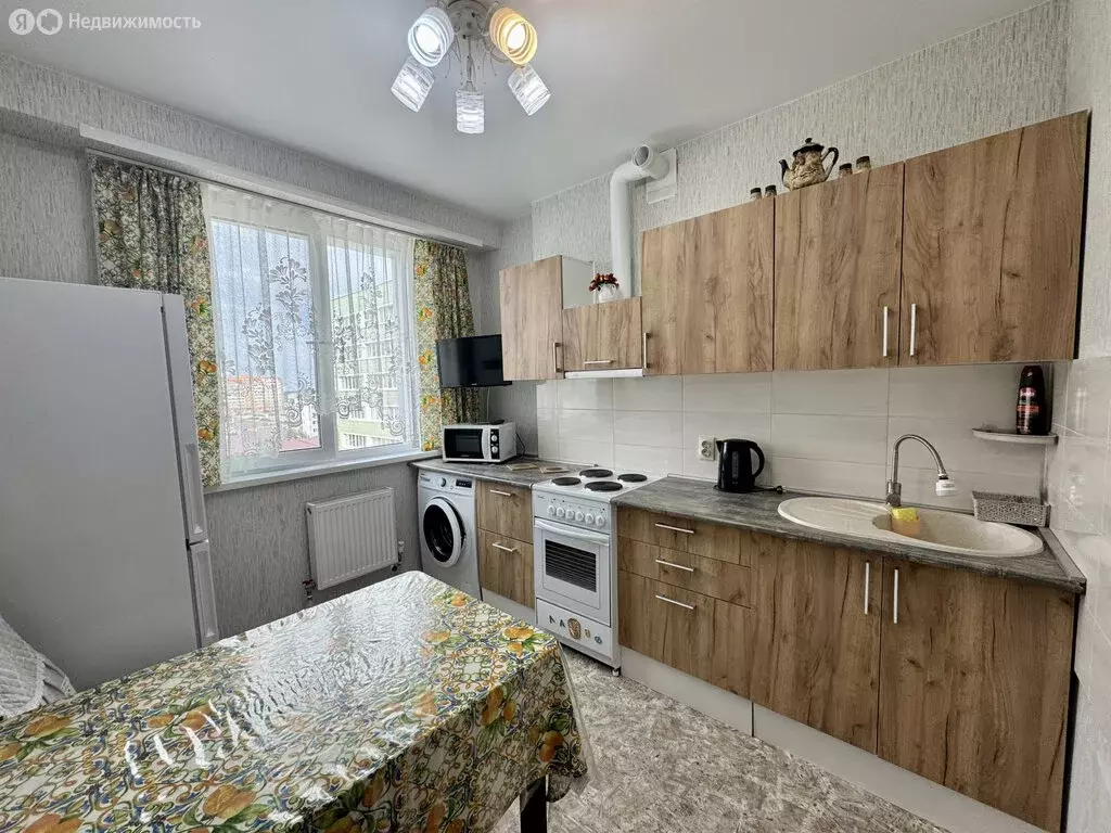 2-комнатная квартира: Новый Уренгой, Арктическая улица, 31 (48.3 м) - Фото 2