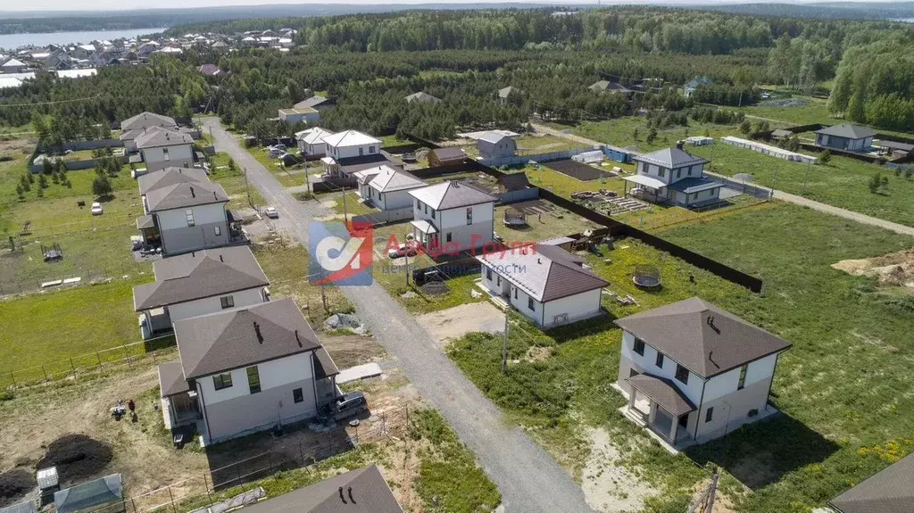 Коттедж в Свердловская область, Полевской муниципальный округ, с. ... - Фото 1