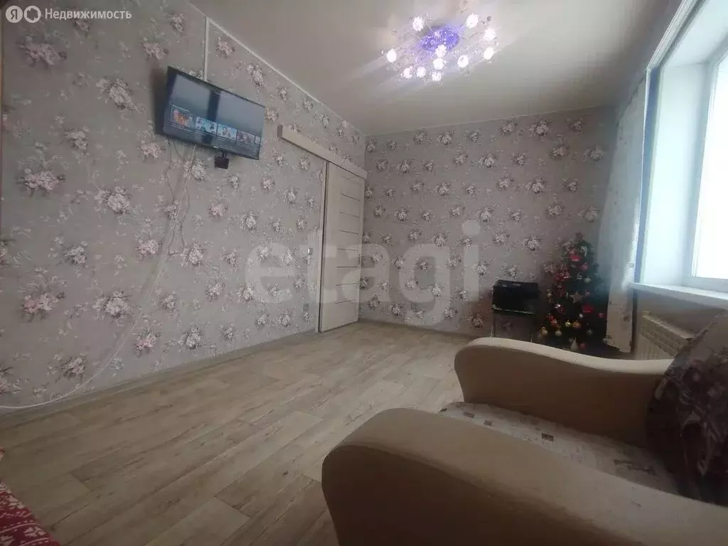 2-комнатная квартира: Нижний Тагил, улица А.З. Смелянского, 2 (46 м) - Фото 1