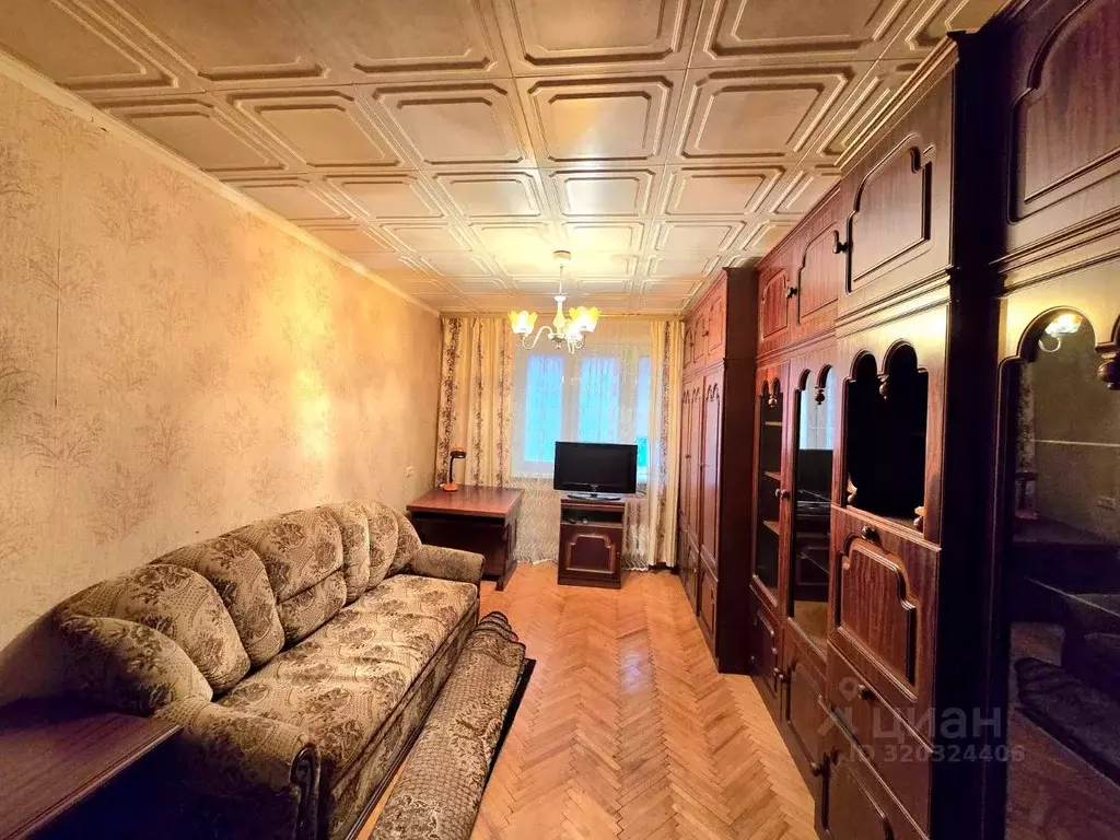 2-к кв. Московская область, Лобня Букинское ш., 15 (55.0 м) - Фото 0