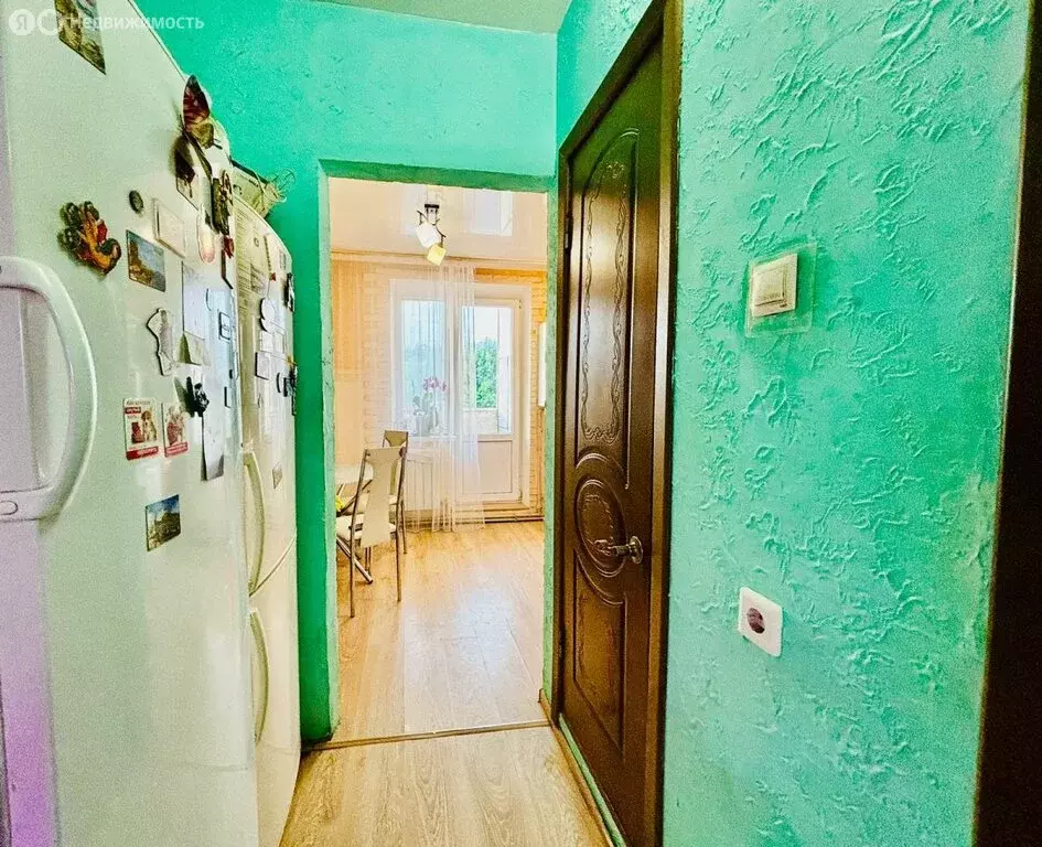 3-комнатная квартира: Курск, проспект Дружбы, 19А (68.9 м) - Фото 1