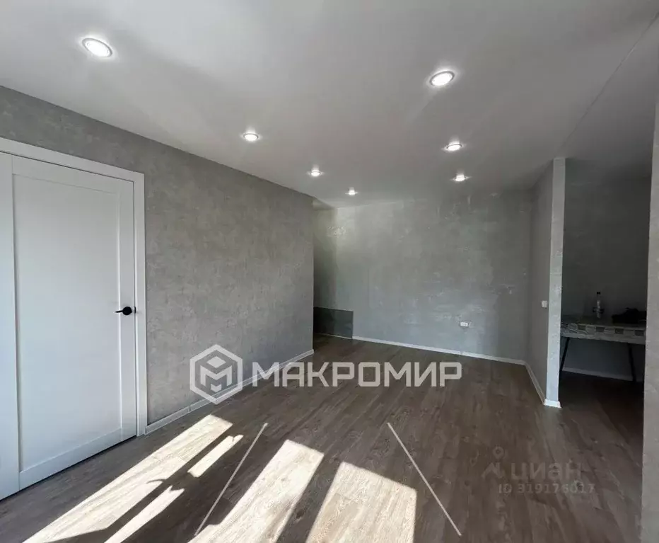2-к кв. Челябинская область, Челябинск ул. Дегтярева, 48 (41.9 м) - Фото 1