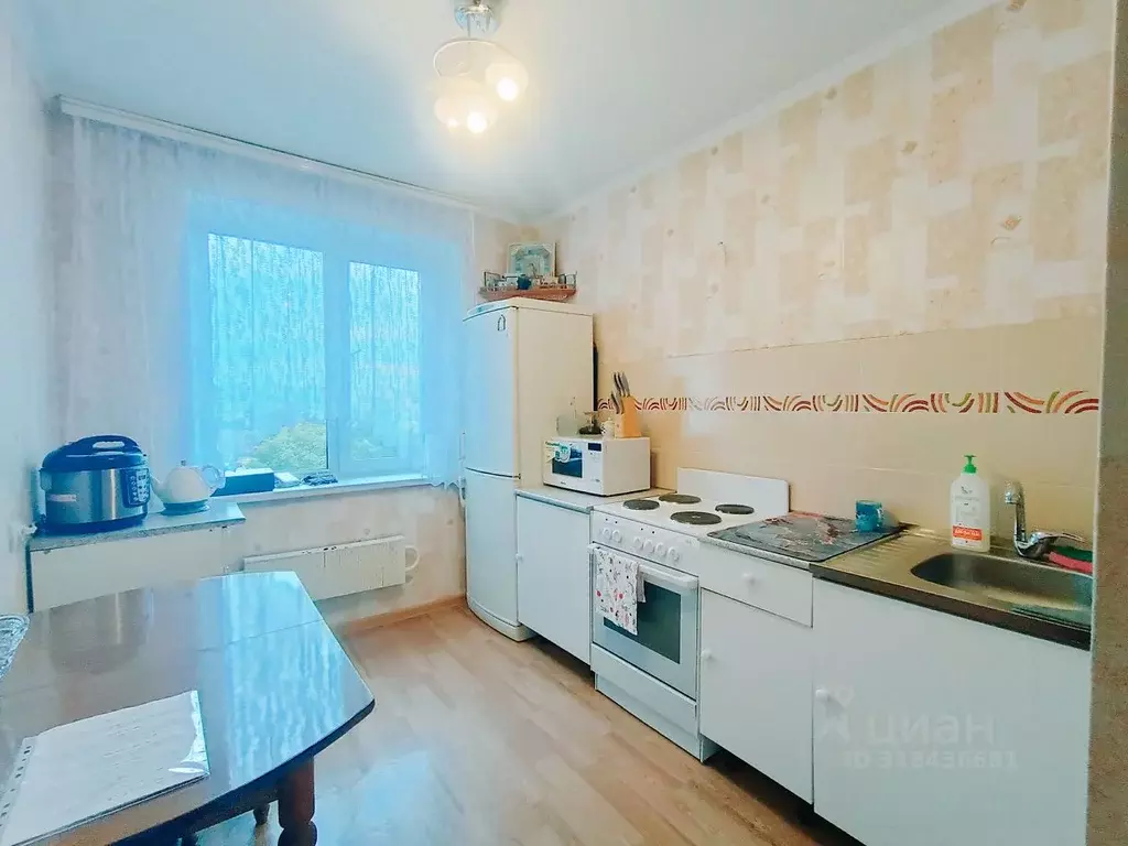 3-к кв. Самарская область, Тольятти ул. 70 лет Октября, 16 (65.6 м) - Фото 0