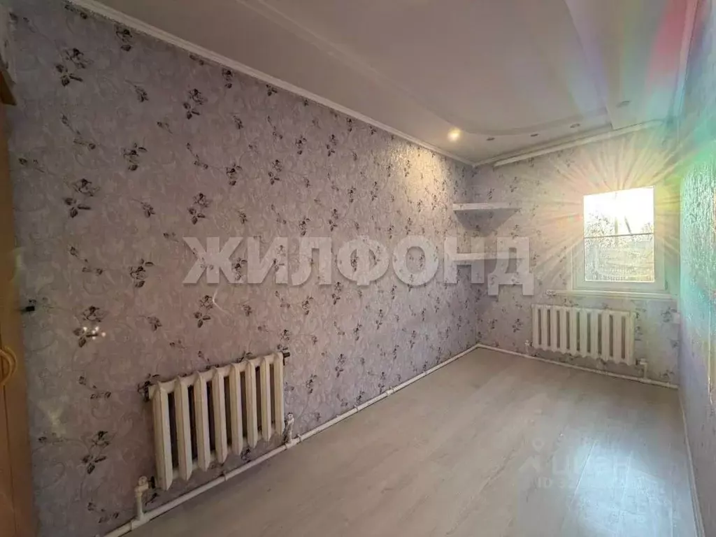 Дом в Новосибирская область, Ордынский район, с. Верх-Ирмень ... - Фото 2