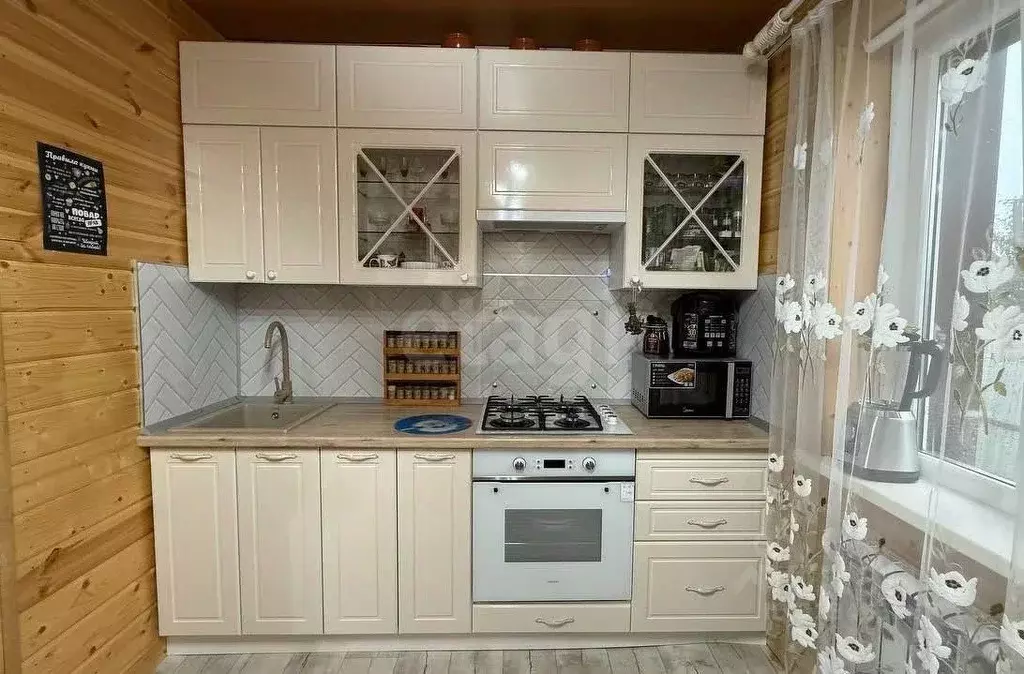 Дом в Башкортостан, Кушнаренковский район, Горьковский сельсовет, д. ... - Фото 1