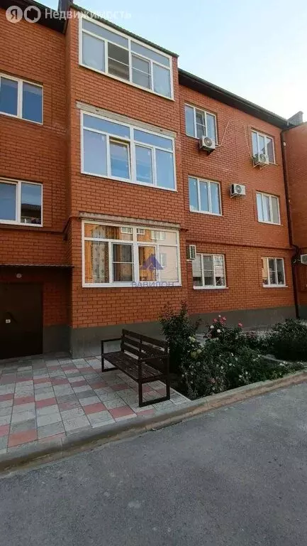 3-комнатная квартира: Цимлянск, улица Ленина, 127Б (71.5 м) - Фото 1