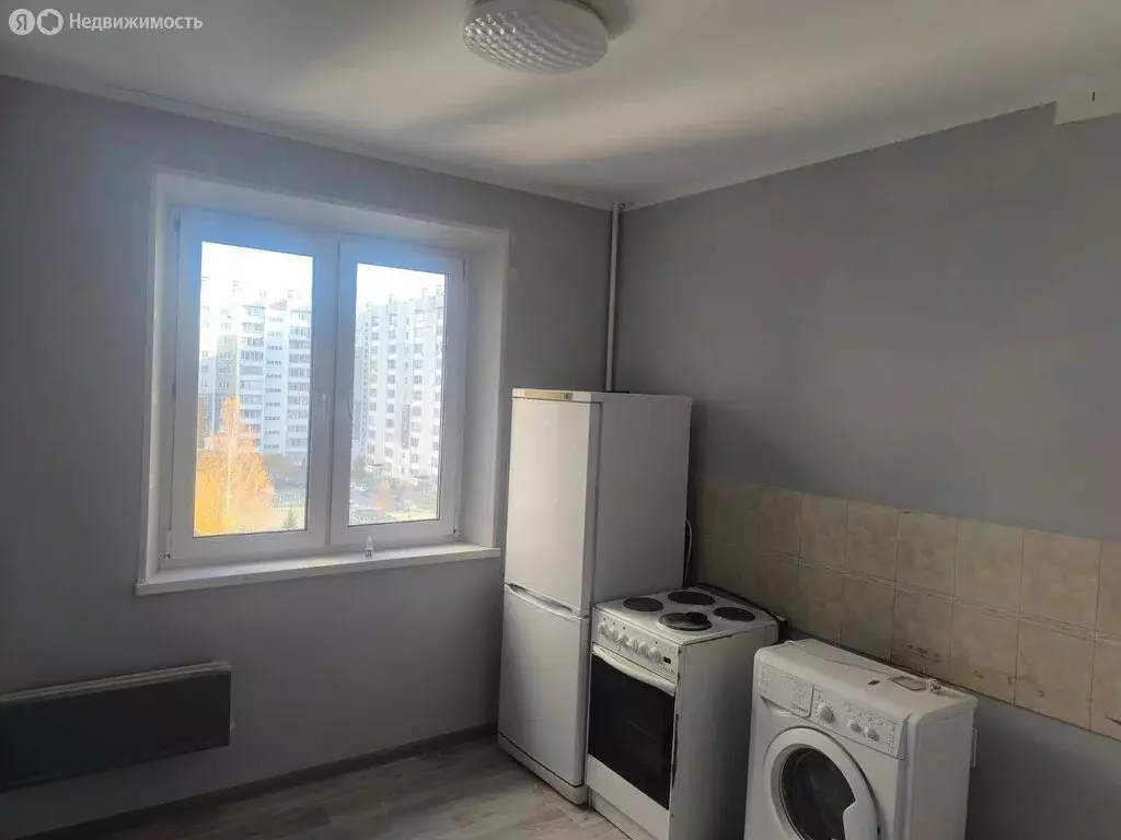 2-комнатная квартира: Челябинск, улица 40-летия Победы, 29В (58 м) - Фото 1