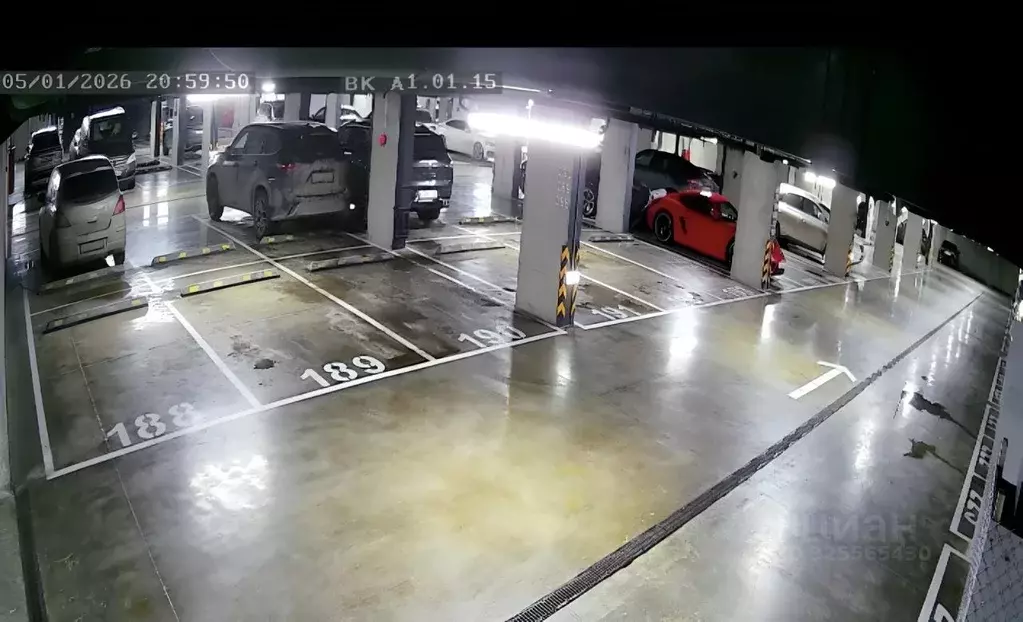 Гараж в Москва ул. Мустая Карима, 12 (13 м) - Фото 1