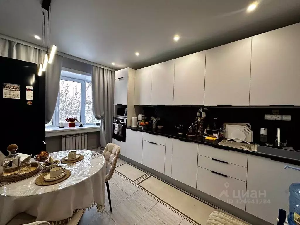 2-к кв. Саха (Якутия), Якутск ул. Пирогова, 5/1 (55.8 м) - Фото 1