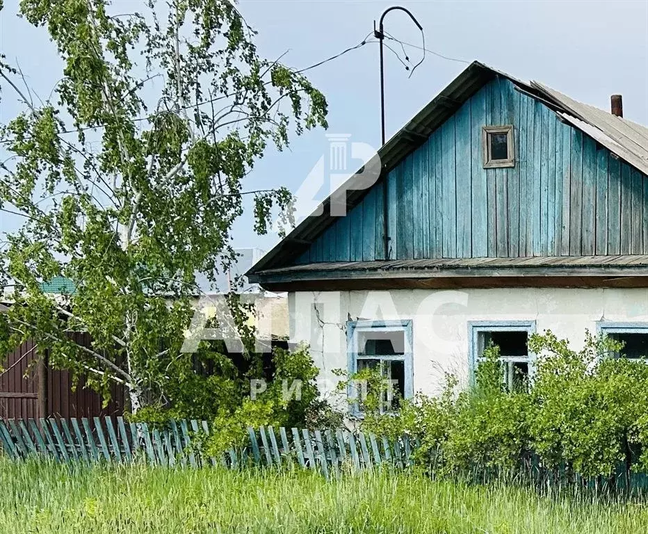 Дом в Омская область, Черлак рп ул. Пролетарская, 88 (40 м) - Фото 1