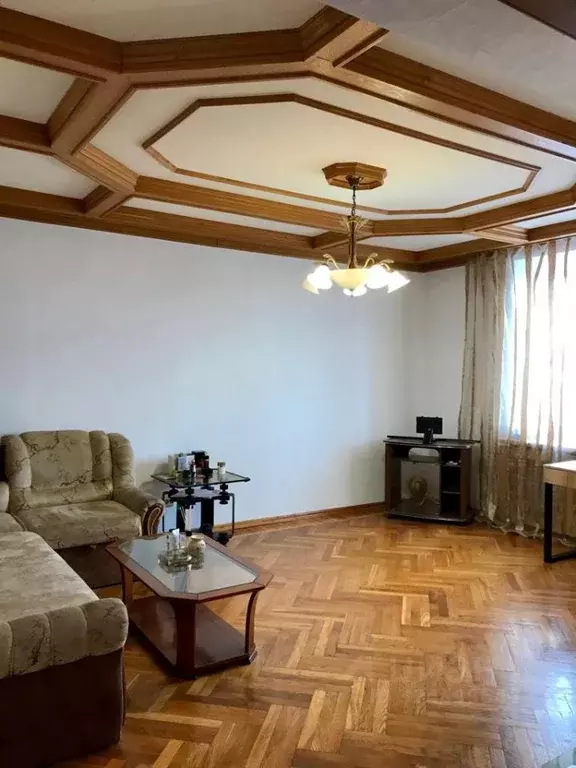 3-к кв. Волгоградская область, Волгоград ул. Маршала Чуйкова, 37 ... - Фото 1