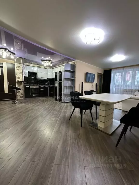 3-к кв. Брянская область, Брянск ул. Романа Брянского, 6 (85.0 м) - Фото 1