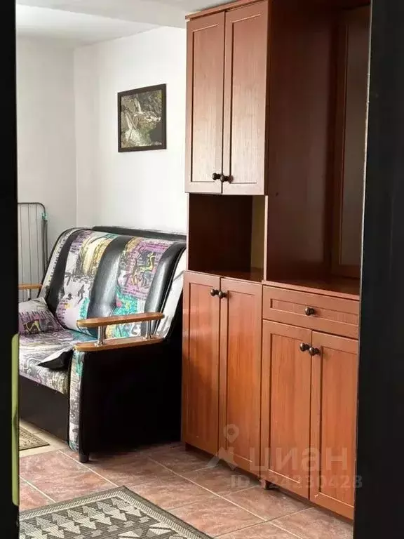 Комната Бурятия, Тункинский район, пос. Аршан ул. Гагарина, 18 - Фото 2