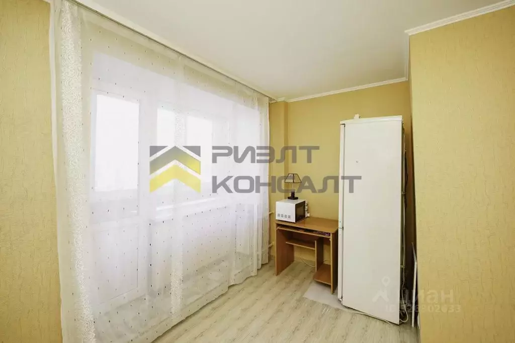 3-к кв. Омская область, Омск ул. Пушкина, 117 (70.0 м) - Фото 2