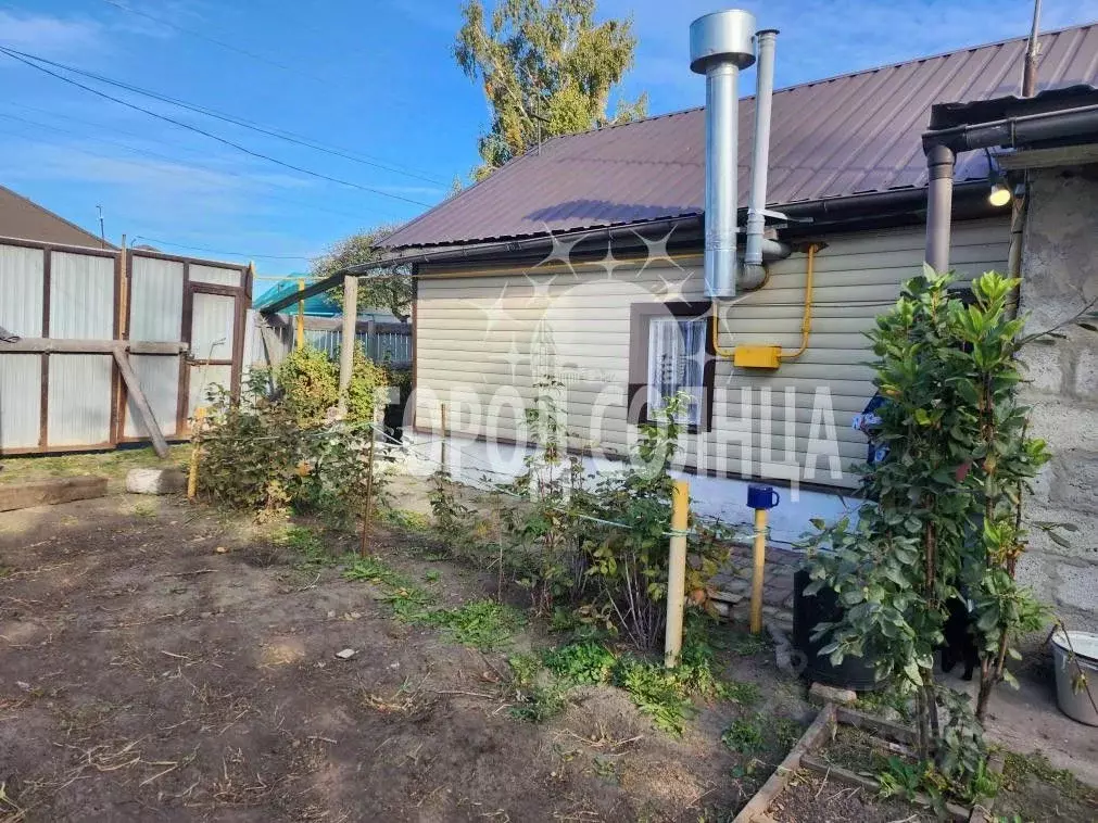 Дом в Омская область, Омск ул. Энгельса (50 м) - Фото 1