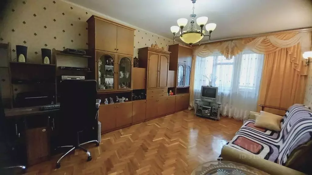 2-к кв. Брянская область, Брянск ул. Ромашина, 21 (64.0 м) - Фото 1