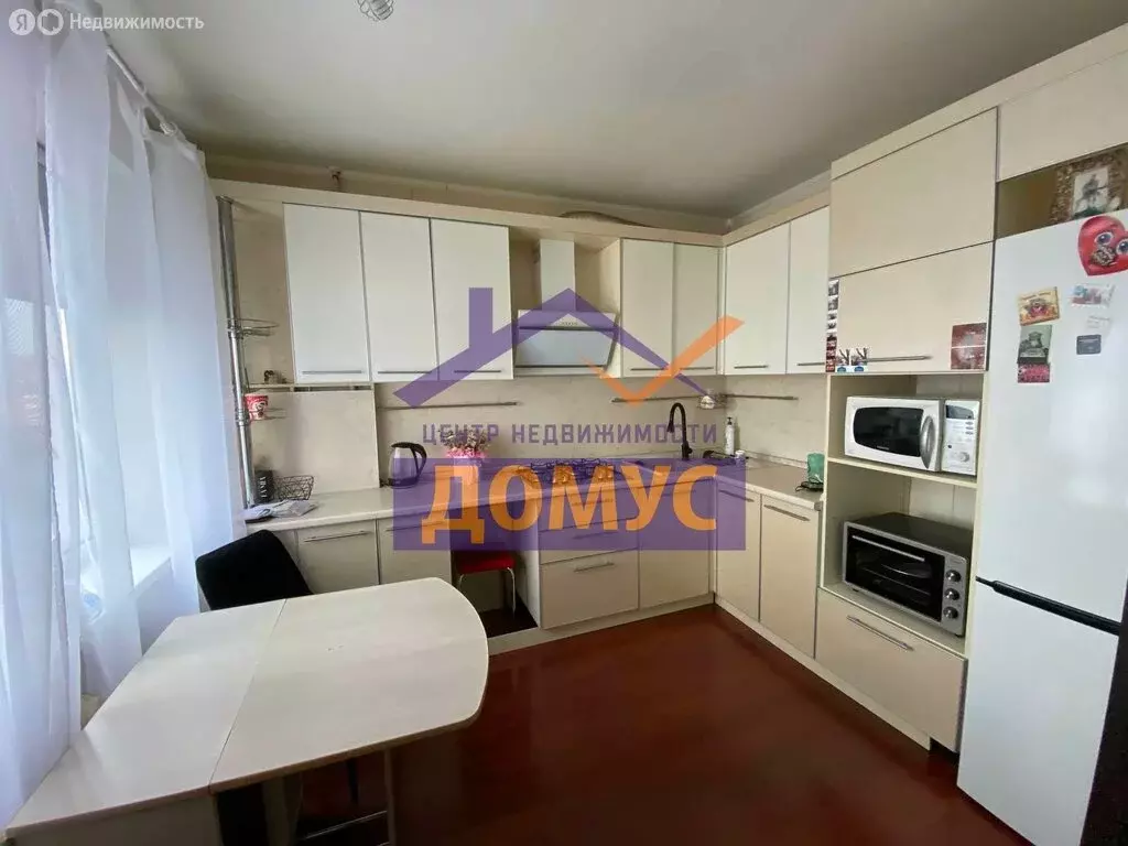 4-комнатная квартира: Белгород, Свято-Троицкий бульвар, 25 (69.4 м) - Фото 1