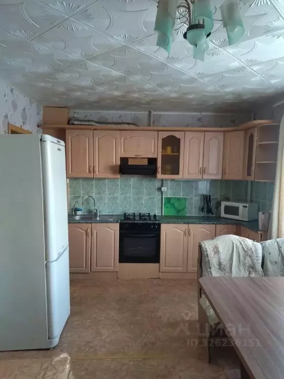 3-к кв. Омская область, Омск Городок Нефтяников мкр, ул. 50 лет ... - Фото 1