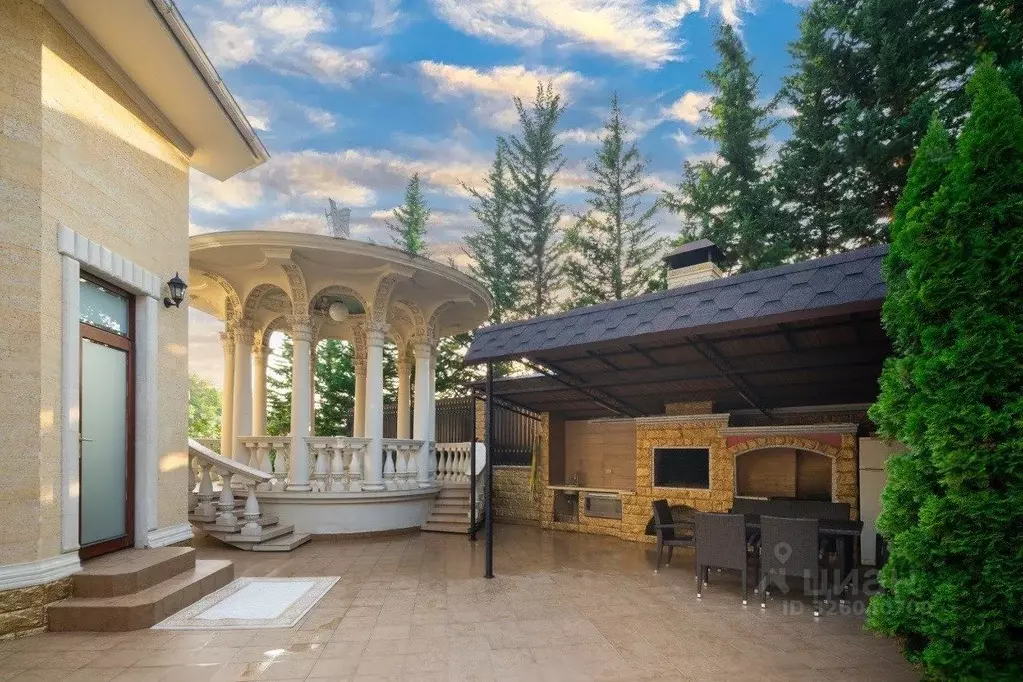 Дом в Краснодарский край, Сочи Сириус пгт, ул. Шкиперская (300 м) - Фото 2