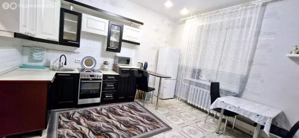 2-комнатная квартира: Тюмень, улица Самарцева, 32 (52.8 м) - Фото 1