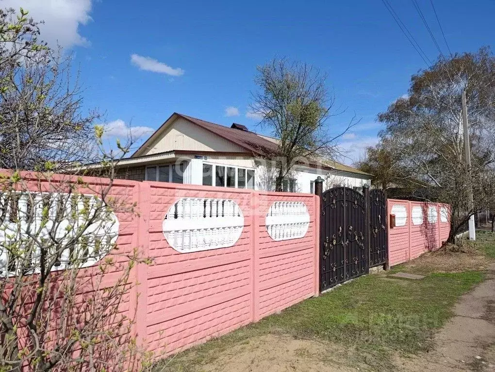 Дом в Саратовская область, Энгельсский район, Безымянское ... - Фото 1