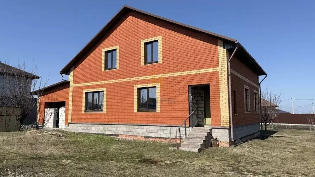 Дом в Белгородская область, Белгородский район, Пушкарское с/пос, с. ... - Фото 1