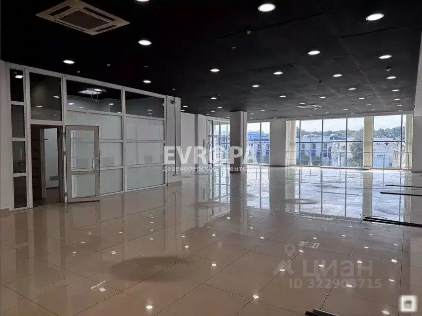 Офис в Ульяновская область, Ульяновск ул. Урицкого, 100с1 (400 м) - Фото 2