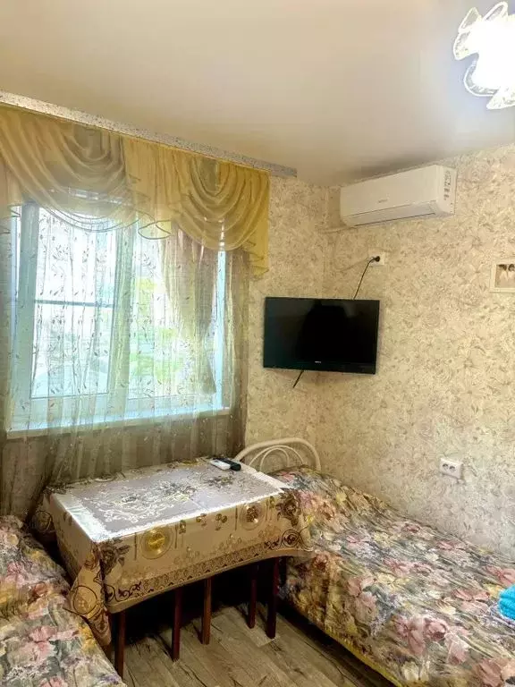 Комната Краснодарский край, Анапа Новороссийская ул., 71 - Фото 1