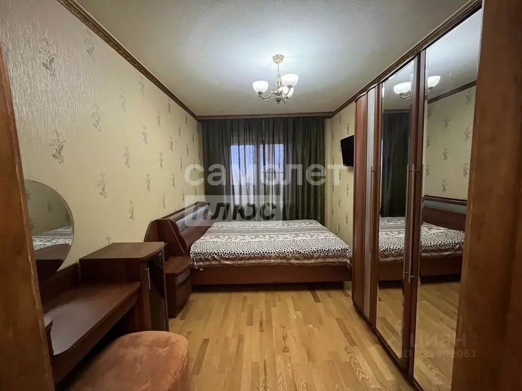 3-к кв. Курская область, Курск ул. Уфимцева, 17 (64.9 м) - Фото 1