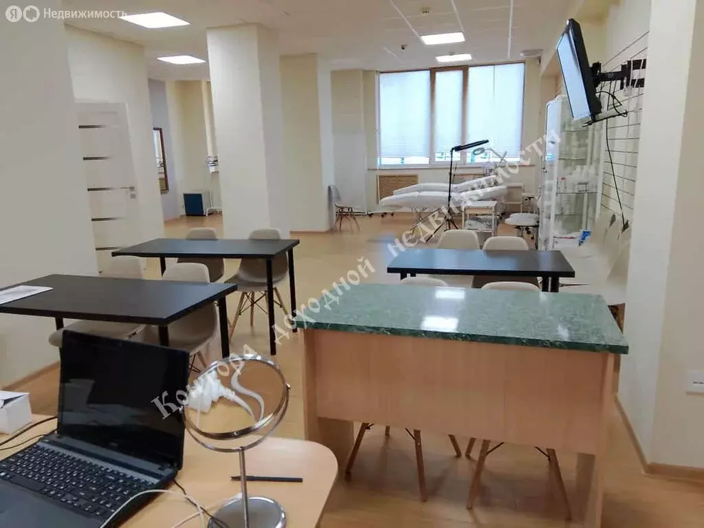 Офис (320 м) - Фото 1