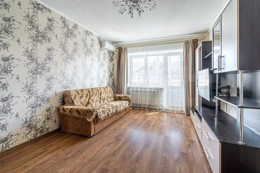 3-к. квартира, 38 м, 3/3 эт. - Фото 1